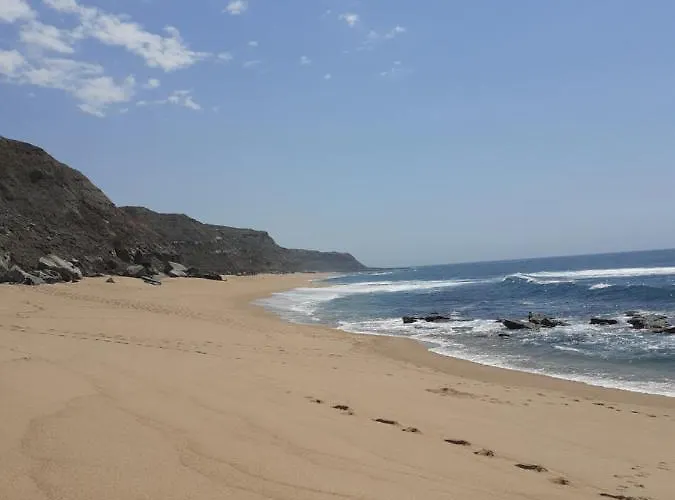 לינה וארוחת בוקר Casa Barcas